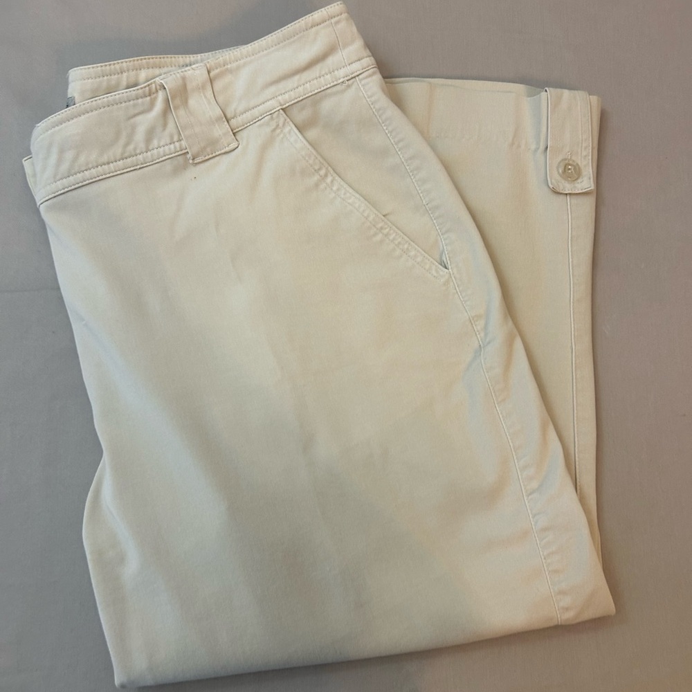 Women’s Coldwater‎ Creek Light Beige Capri Pants | Size Petite 16